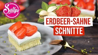 ErdbeerSahne Schnitten mit Pistaziencreme  Sallys Welt [upl. by Kerianne]