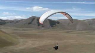 Flugschule Allgäu Paragliding Academy on tour  Gleitschirmfliegen in Castelluccio [upl. by Houlberg]