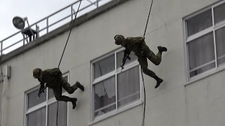 平成29年度 松本駐屯地創設67周年記念行事 レンジャー訓練展示 JGSDF Rangers rappelling demonstration 2017 [upl. by Radbun871]