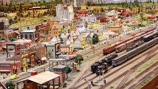 Beautiful Large Model Railroad Lionel O Scale Gauge Train Layout at the Foley’s Model Train Exhibit [upl. by Onimixam]