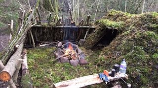 SOLO DEBRIS SHELTER CAMP AND CAMP BUILDING [upl. by Ivey986]