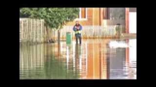 River Thames flooding in Purley [upl. by Kotto]