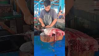 tuna fish cutting skills cuttingfishtuna ukiofficial shorts [upl. by Tripp]