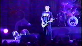 The Offspring Live  COMPLETE SHOW  Toronto Ontario Canada December 5th 2000 Air Canada Centre [upl. by Bortz]