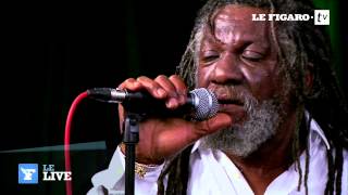 Winston McAnuff amp Fixi  Let Him Go  Le Live [upl. by Htebharas]