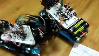 Mini duel de robots mobiles [upl. by Christiansen]