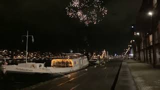 Oudejaarsavond 2023 thuis op woonschip Robbedoes Veemkade Amsterdam vuurwerk OudNieuw [upl. by Tammara]