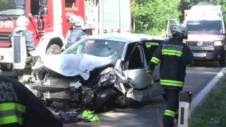 Schwerer Verkehrsunfall mit mehreren Verletzte [upl. by Rutra522]