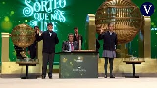 45353 segundo quinto premio de la Lotería de Navidad 2023 [upl. by Amalea]