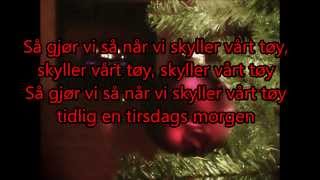 Norwegian Christmas Song quotSå går vi rundt om en enebærbuskquot [upl. by Krid]