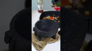 How to season Molcajete molcajete [upl. by Carpenter]