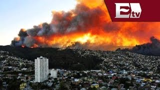 Chile incendio en Valparaíso deja 12 muertos y dos mil casas quemadas Titulares de la tarde [upl. by Yona44]