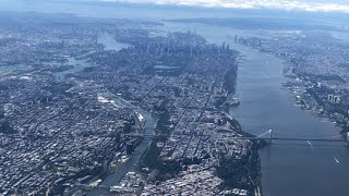 quotFLYING A 29YEAROLD MD88 The End of an EraquotBeautiful approach LaGuardia Airport NYC MSFS2020 [upl. by Suryc]