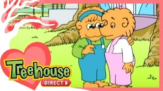 The Berenstain Bears Hug and Make Up  Big Road Race  Ep 32 [upl. by Oren]