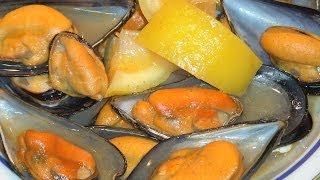 Receta Mejillones al vapor  Recetas de cocina paso a paso tutorial Loli Domínguez [upl. by Saraann]