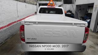 Accidentado Nissan NP300 2017 AutoComercia [upl. by Atteugram]