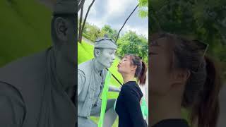 Funny statue prank statueprank funnystatue funnyshorts funnyshorts [upl. by Angelina345]