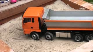 Tamiya MAN TGX 8x8  Achsen alle sperrbar vom Getriebedoc  Wendscher Sandmaster Kippmulde Video 2 [upl. by Rillis]