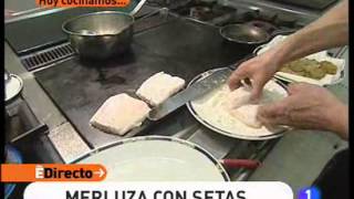 Receta de Merluza con setas ED [upl. by Llorrac415]