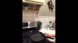 PADERNO Signature PreSeasoned Cast Iron Grill Pan video review by Jennie [upl. by Aruabea258]