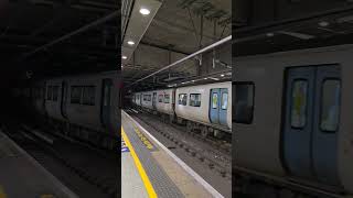 700109 arriving at London St Pancras with a Thameslink service to Horsham train [upl. by Ramon409]