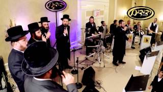 Chasidic 1st Dance Shea Berko amp Yedidim Choir  ריקודין בחתונה חסידית יהושע בערקא ומקהלת ידידים [upl. by Eadmund651]