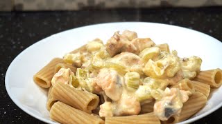 Recette facile de pâtes au saumon courgettes et sauce crémeuse citronnée  Carbonara au saumon [upl. by Esmerolda]