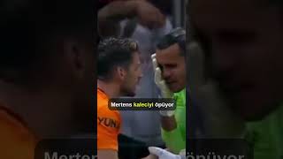 Mertens kaleciyi teselli ediyor galatasaray mertens shorts [upl. by Cavil]