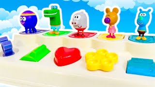 Hey Duggee LEARNING COLORS Pop Up Disney Mickey Mouse Toy [upl. by Taddeusz]