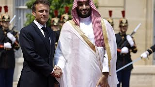 Tête à tête à lÉlysée entre Macron et le prince héritier saoudien [upl. by Pansir]