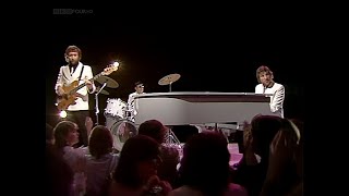 Chas amp Dave  Aint No Pleasing You  TOTP  1982 [upl. by Walley]