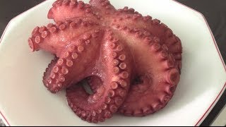 Receta  Pulpo cocido a la gallega [upl. by Ahkeber488]