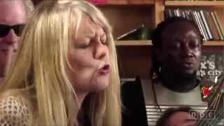 Tom Tom Club  Wordy Rappinghood Acoustic Live Version [upl. by Hagan]