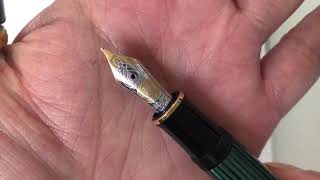 1 minute pen review 26 Pelikan M800 [upl. by Sinnel651]