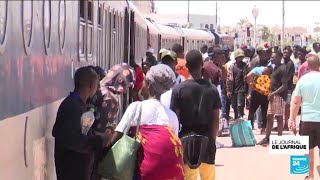 Tunisie  les migrants chassés de Sfax après la mort dun jeune homme • FRANCE 24 [upl. by Graeme]