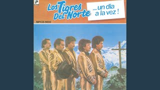 Los Tigres Del Norte  El Rengo Del Gallo Giro  Karaoke [upl. by Luciana]