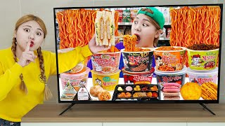 Mukbang Fire Spicy Noodle Tteokbokki 불닭볶음면 불닭떡볶이 TV 속 편의점 음식 먹방 Convenience Store food  HIU 하이유 [upl. by Amadeus642]