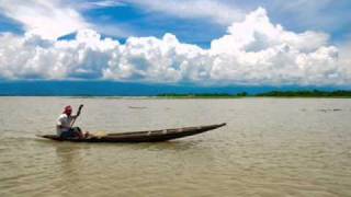 Amolo dhobolo paale Rabindra Sangeet by Swagatalakshmi Dasgupta [upl. by Yddor]