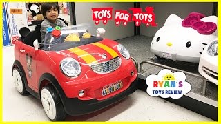 Toys Hunt Shopping at Toys R Us [upl. by Annyrb349]