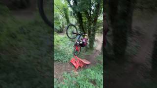 Build amp SHREDD 😝🤟 mountainbikes mtb bikes biking bikelife mtbdirtjump [upl. by Haissi]