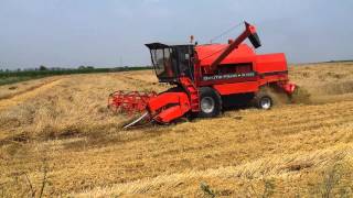 DeutzFahr M1322 Mähdrescher bei der Ernte 2014 [upl. by Betz]