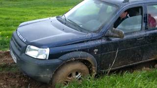 Land Rover Freelander Td4 aut barro [upl. by Anileme]