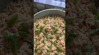 Veg Fried Rice Recipe😋 I vegfriedrice viraltrendingshorts cook food tahakitchen [upl. by Rosenblast]