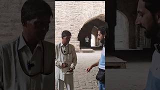 कपड़े की आवाज गूँजती है किले का eco सिस्टम। Golconda Fort hyderabad [upl. by Azerila]