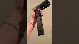 Kriss Vector 40rd magazine in Glock 19 gen 3 glock extendedmag krissvector guns freedom [upl. by Ztnahc]