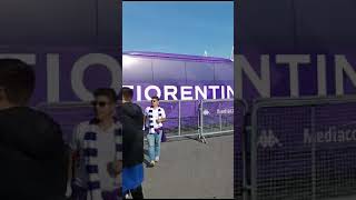 Torino Fiorentina il pullman della Viola allo stadio [upl. by Cigam]