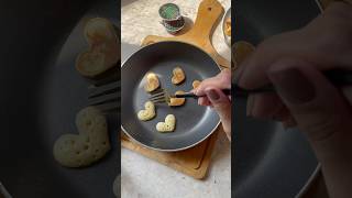 How to shape pancakes 🫶🏼 must try out food recipe youtubeshorts shorts [upl. by Yahsat]