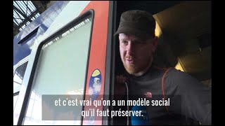 Usagers de la SNCF face à la grève  quotCest ennuyeux mais on a un modèle social à préserver quot [upl. by Konopka]