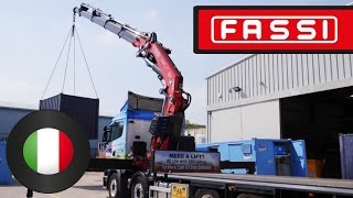 Gru Fassi F820RA sollevamento a 360° grazie a 6 stabilizzatori [upl. by Gniy646]