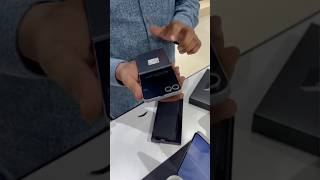 Samsung galaxy G Flip 6 Unboxing unboxing samsung samsunggalaxy tech shorts viralshort [upl. by Nabatse419]